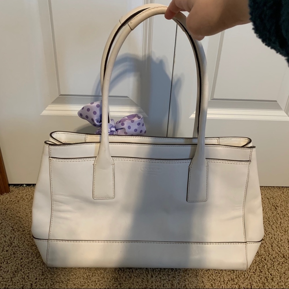 Coach purse - Picture 2 of 12